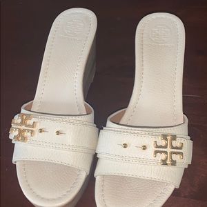 White Leather Tory Burch Heel